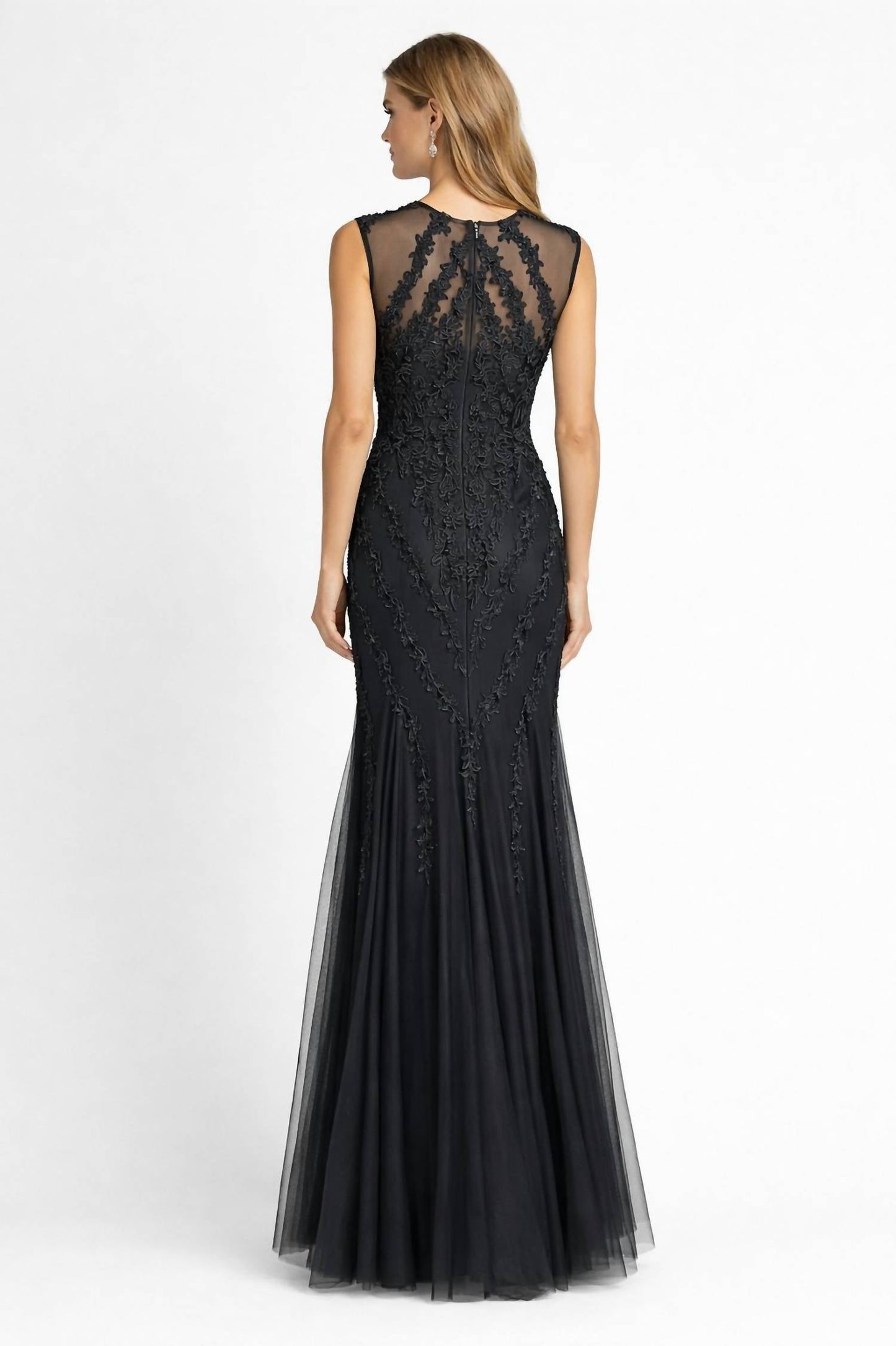 Abendkleid aus besticktem Illusions-Mesh