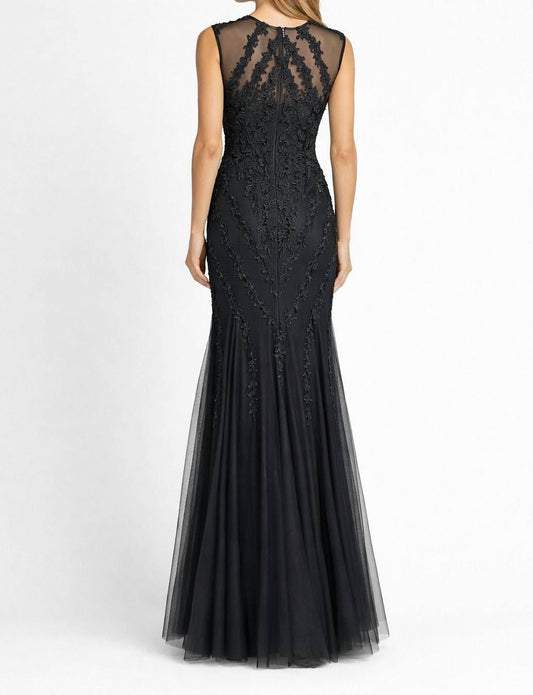 Abendkleid aus besticktem Illusions-Mesh