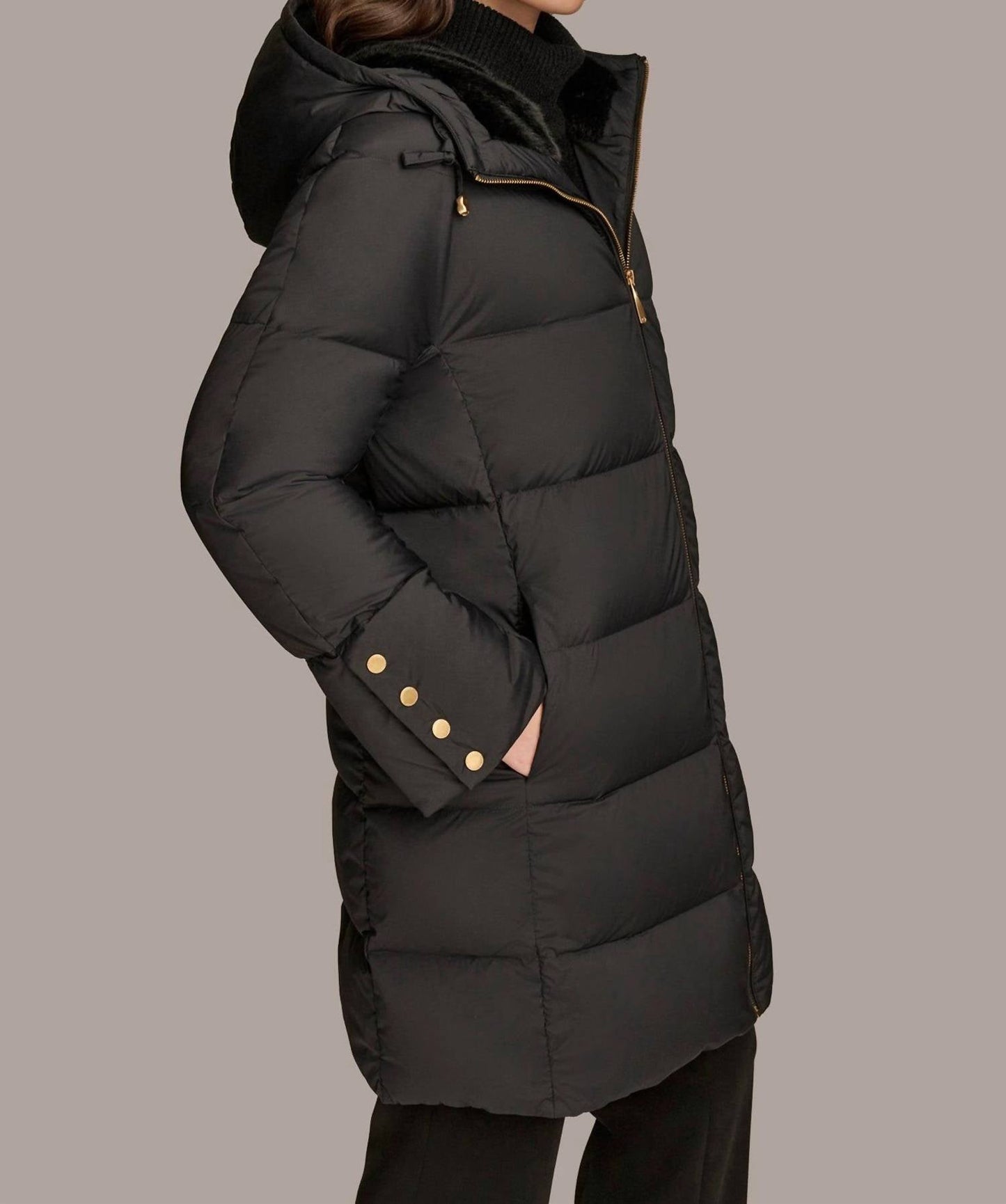Langer Kapuzen-Daunenparka