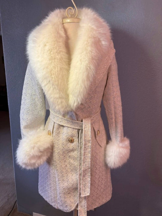 WOMEN'S LONG SLEEVE BUTTON COAT