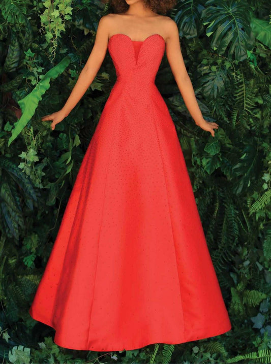 Trägerloses Maxi-Kleid mit ausladendem Rock