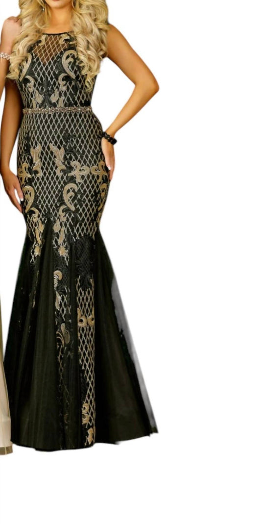 Statement Sleeveless Tulle Mermaid Dress