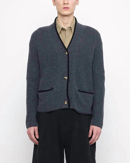 V-Ausschnitt Strickjacke mit Taschen und Zierleiste