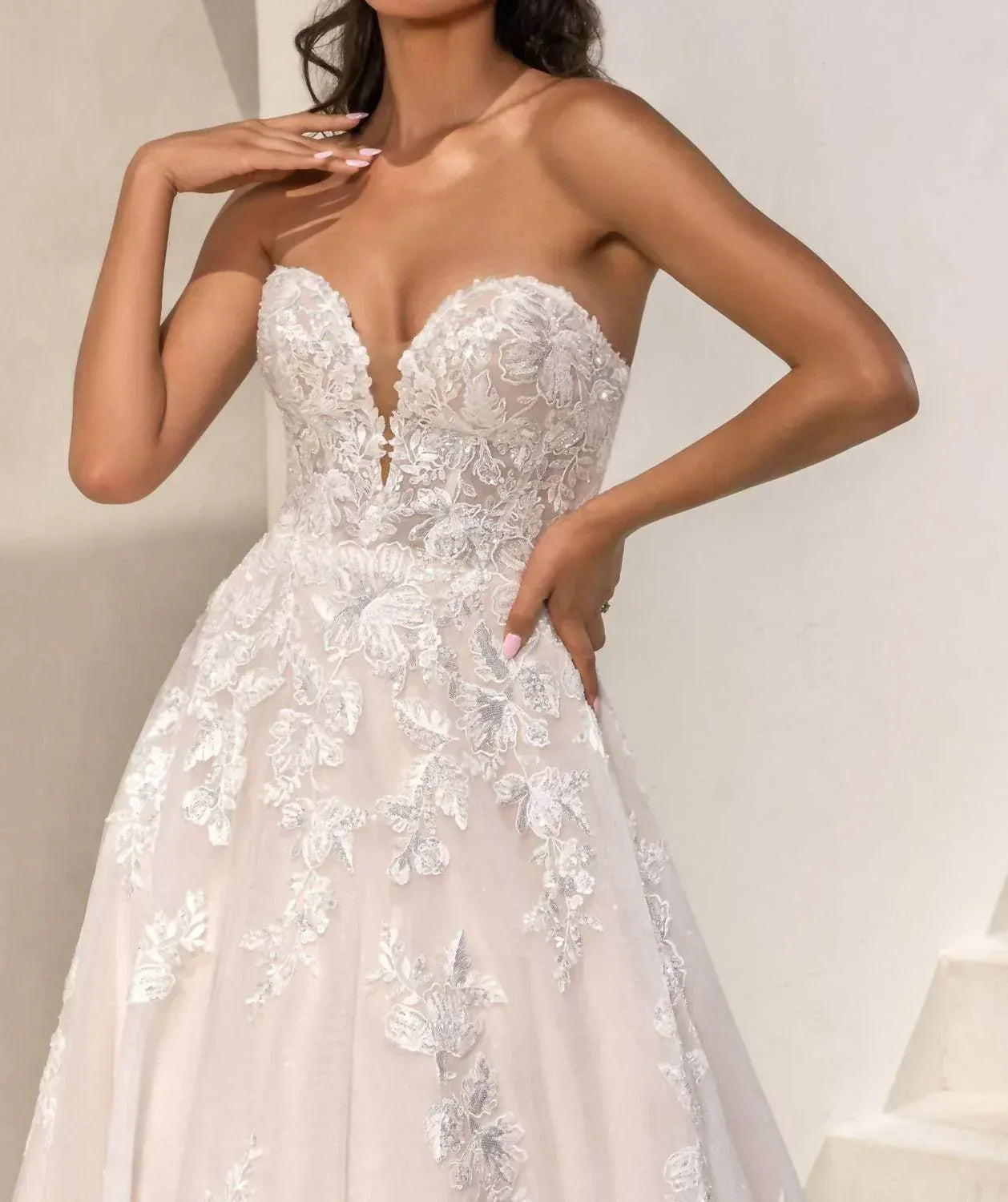 Lucy Strapless Wedding Dress