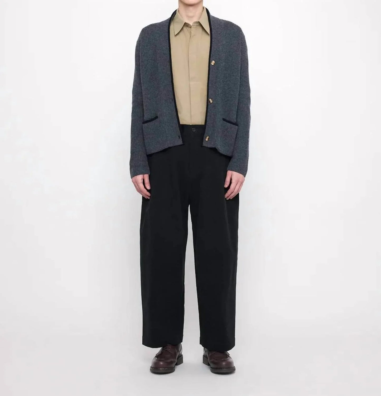V-neck Pockets Trimmed Cardigan