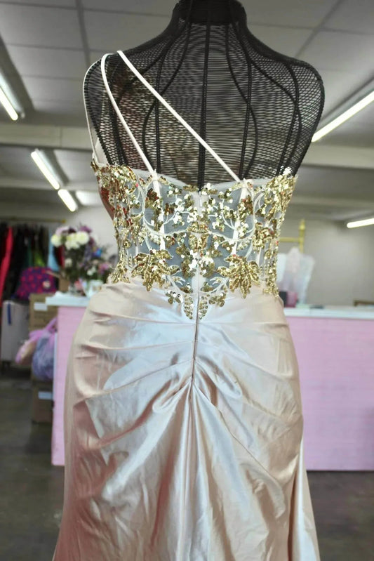 Women's Showpiece Dress
