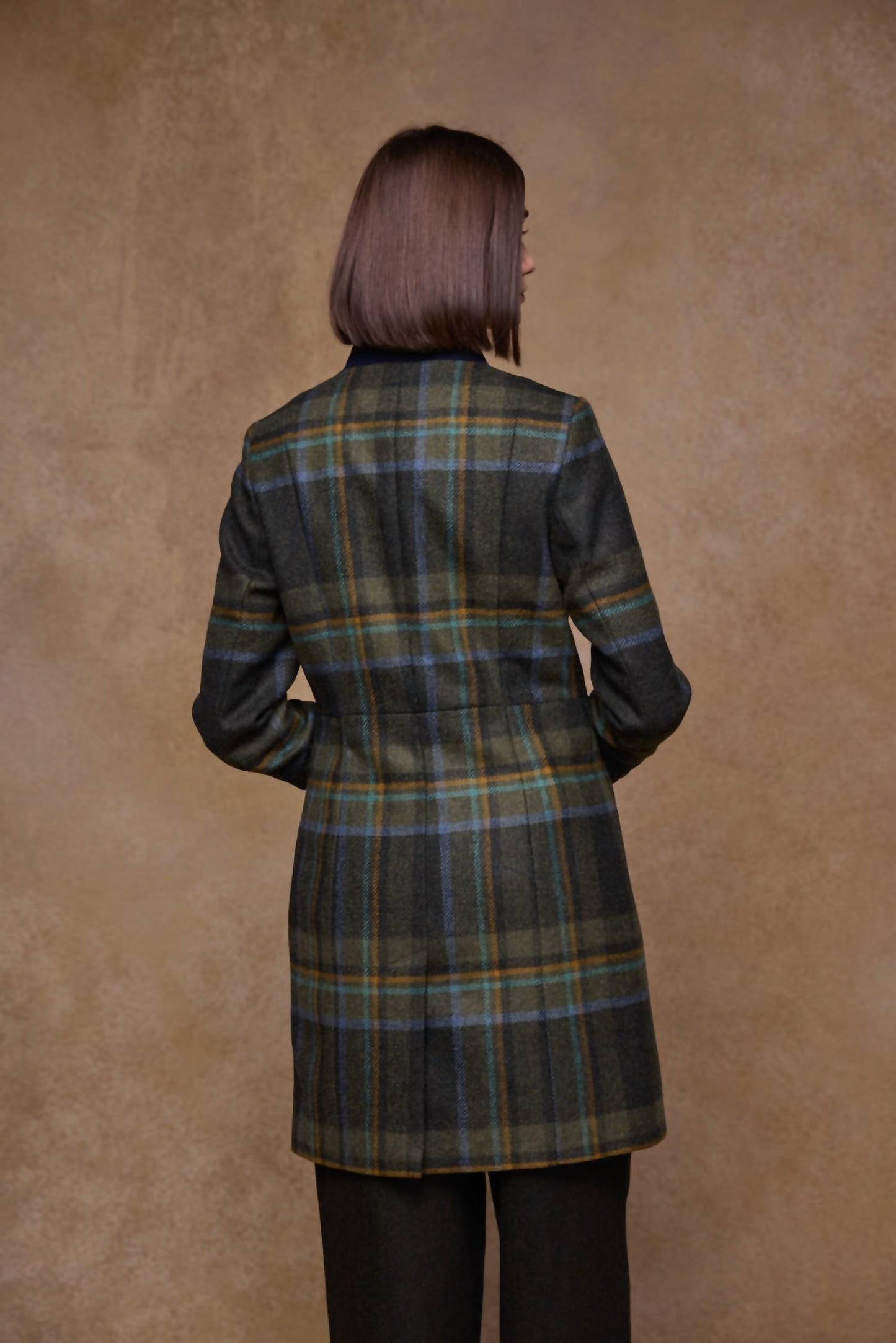Pamela Tweedmantel