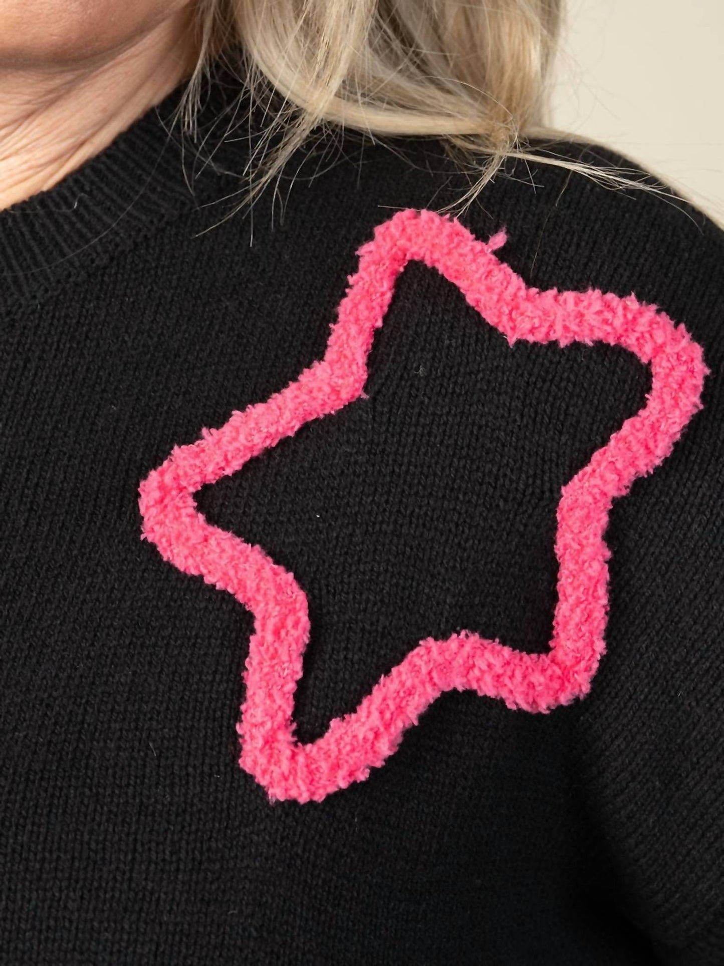 Langarmpullover mit Neonsternen
