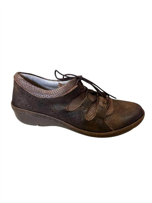 Women's Nadira Lace-Up Shoe