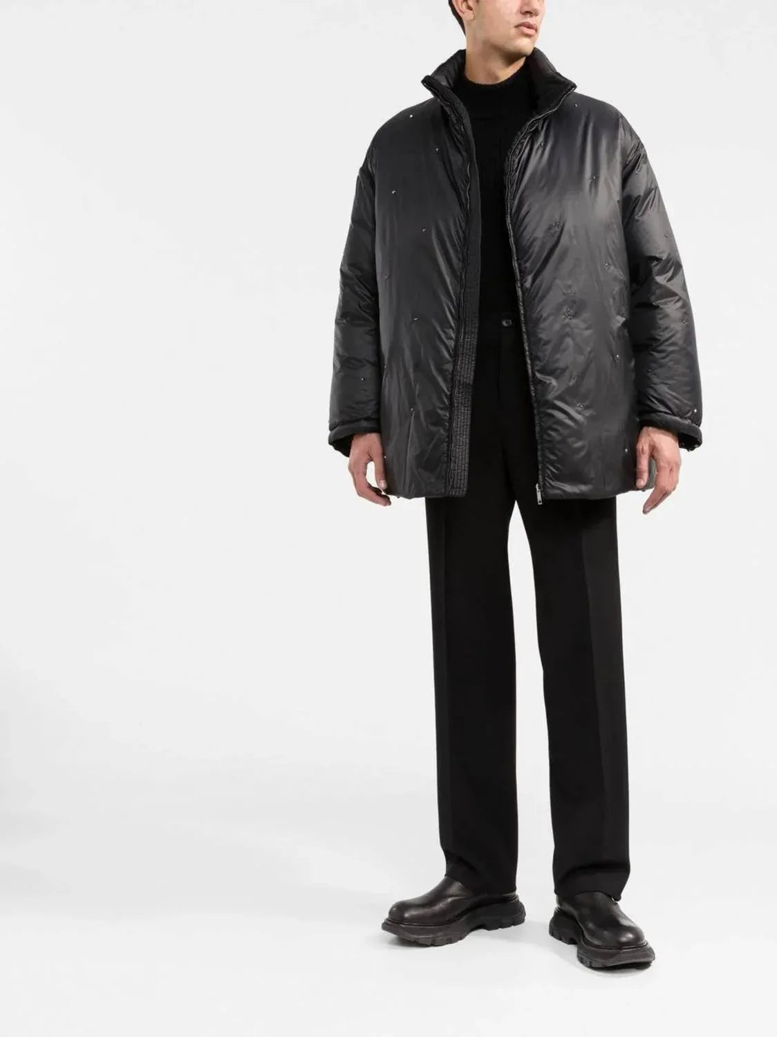 Wendbare Rockstud-Daunenjacke