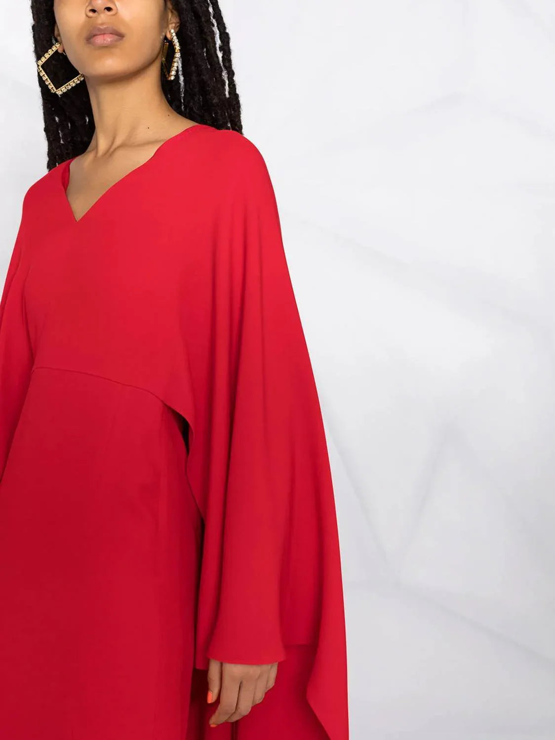 Cady-Seidenkleid mit Cape