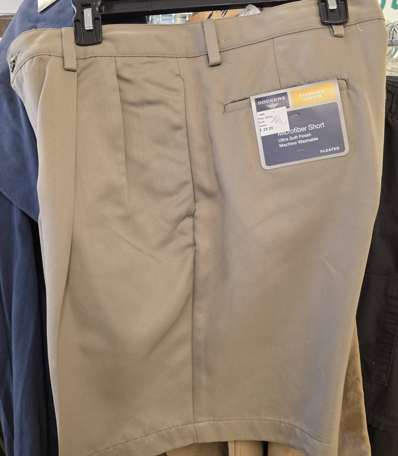 Herren Shorts in Standardlänge mit Falten aus Mikrofaser