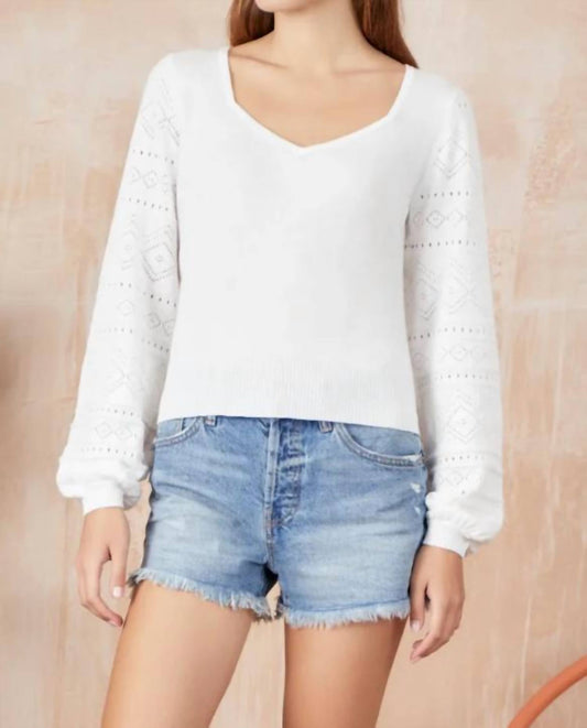 ANNA POINTELLE V NECK TOP