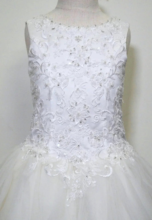 Mädchenkleid mit Rüschen, Tüllrock, Spitze und Perlenstickerei
