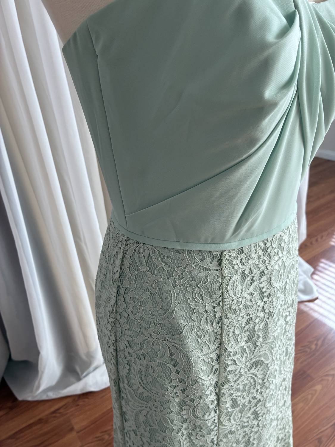 Women's Strapless Bridesmaid Dress