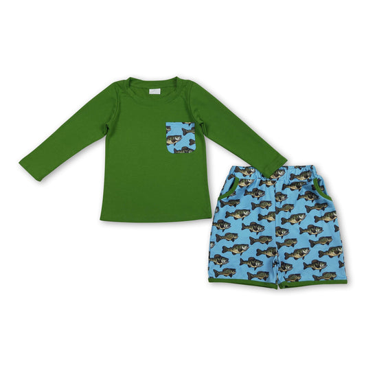 Grünes Langarm-Top mit Fischtasche und Shorts für Jungen
