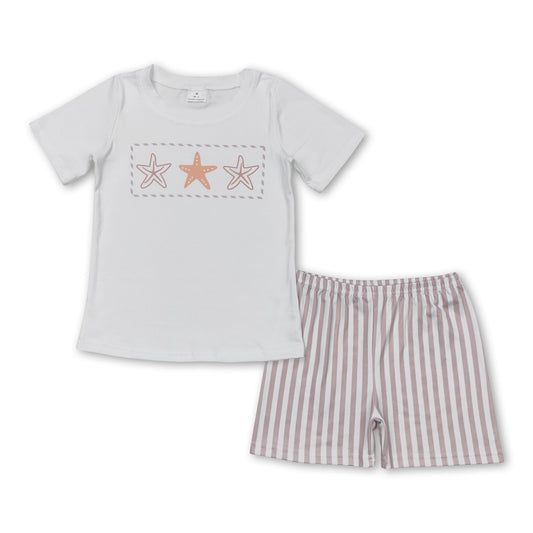 Weiße Seestern-Oberteil-Shorts-Jungen-Sommeroutfits