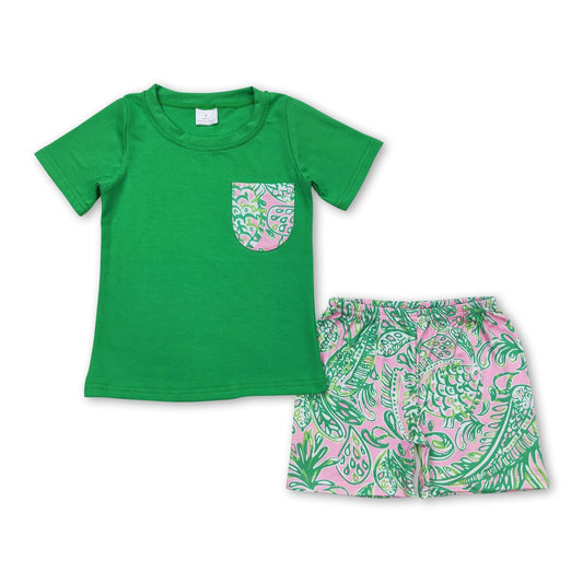 Grünes Taschenoberteil, Aquarell-Shorts, Jungenkleidung