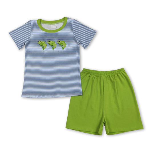 Gestreifte Kurzarm-Jungen-Outfits mit Fischstickerei