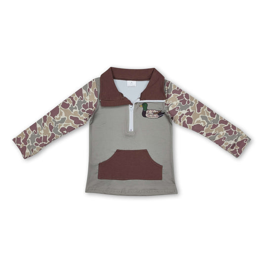 Grüner Camouflage-Enten-Taschen-Baby-Jungen-Reißverschlusspullover