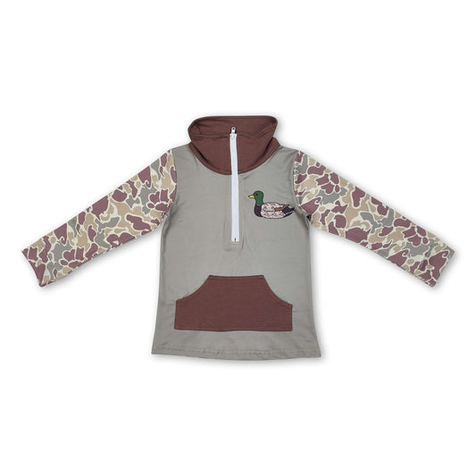 Grüner Camouflage-Enten-Taschen-Baby-Jungen-Reißverschlusspullover