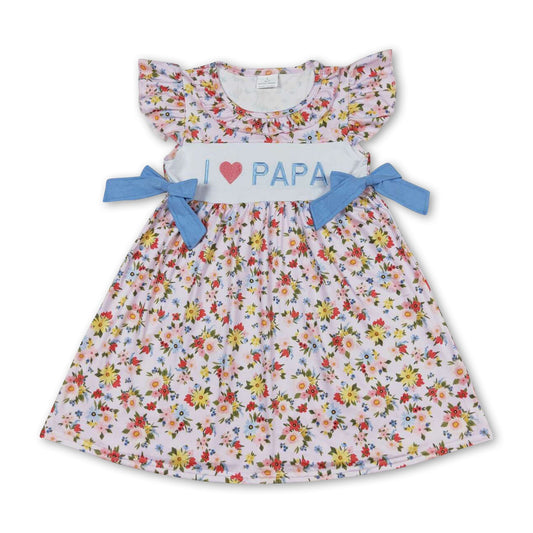Ich liebe das PAPA Blumen-Sommerkleidchen für kleine Mädchen mit Flatterärmeln