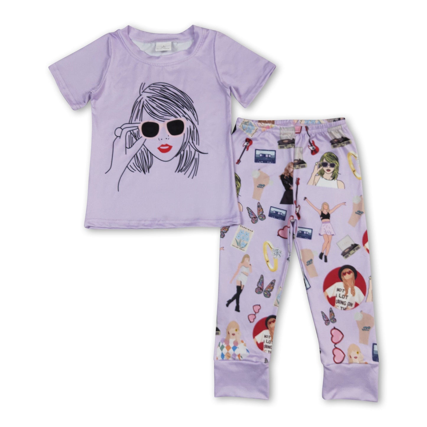 Lavendelfarbene Oberteile Brillen Gitarre Hosen Sängerin Mädchen Outfits