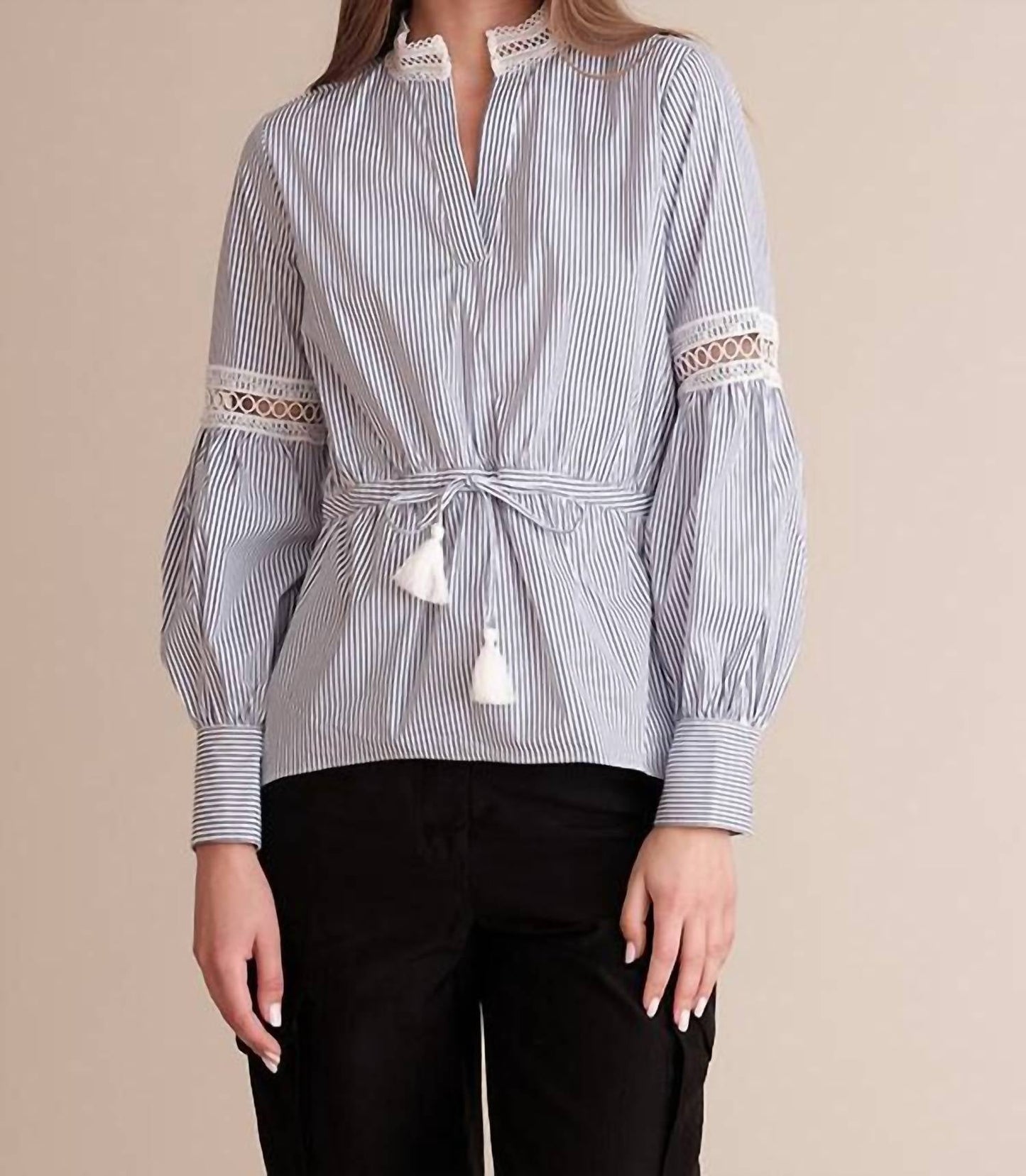 GABY GESTREIFTES TOP MIT BINDETAILLE
