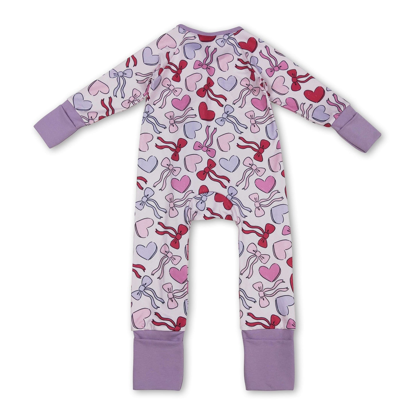 Langärmliger Baby-Strampler mit Lavendelherz und Schleife zum Valentinstag
