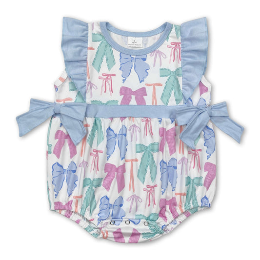 Strampler für Baby-Mädchen mit Rüschenärmeln und bunten Schleifen