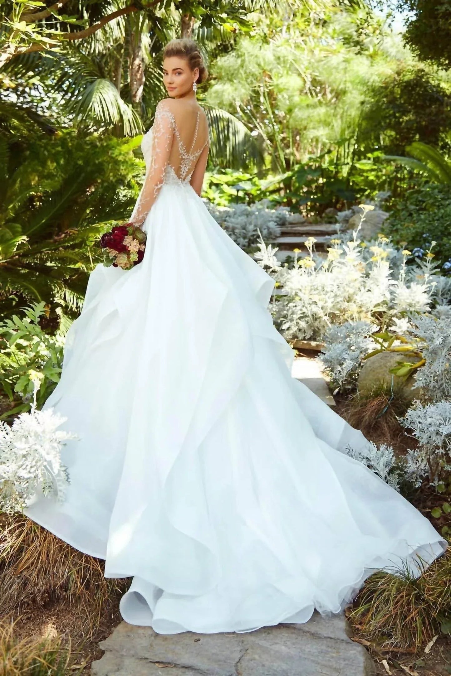 Hochzeitskleid Bibi mit Rüschen