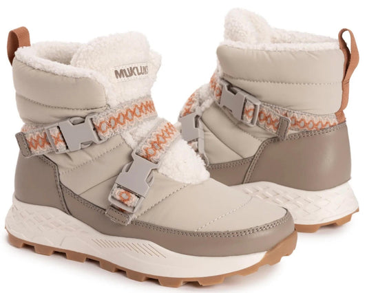 Women's Wren Water Repellant Winter Bootie