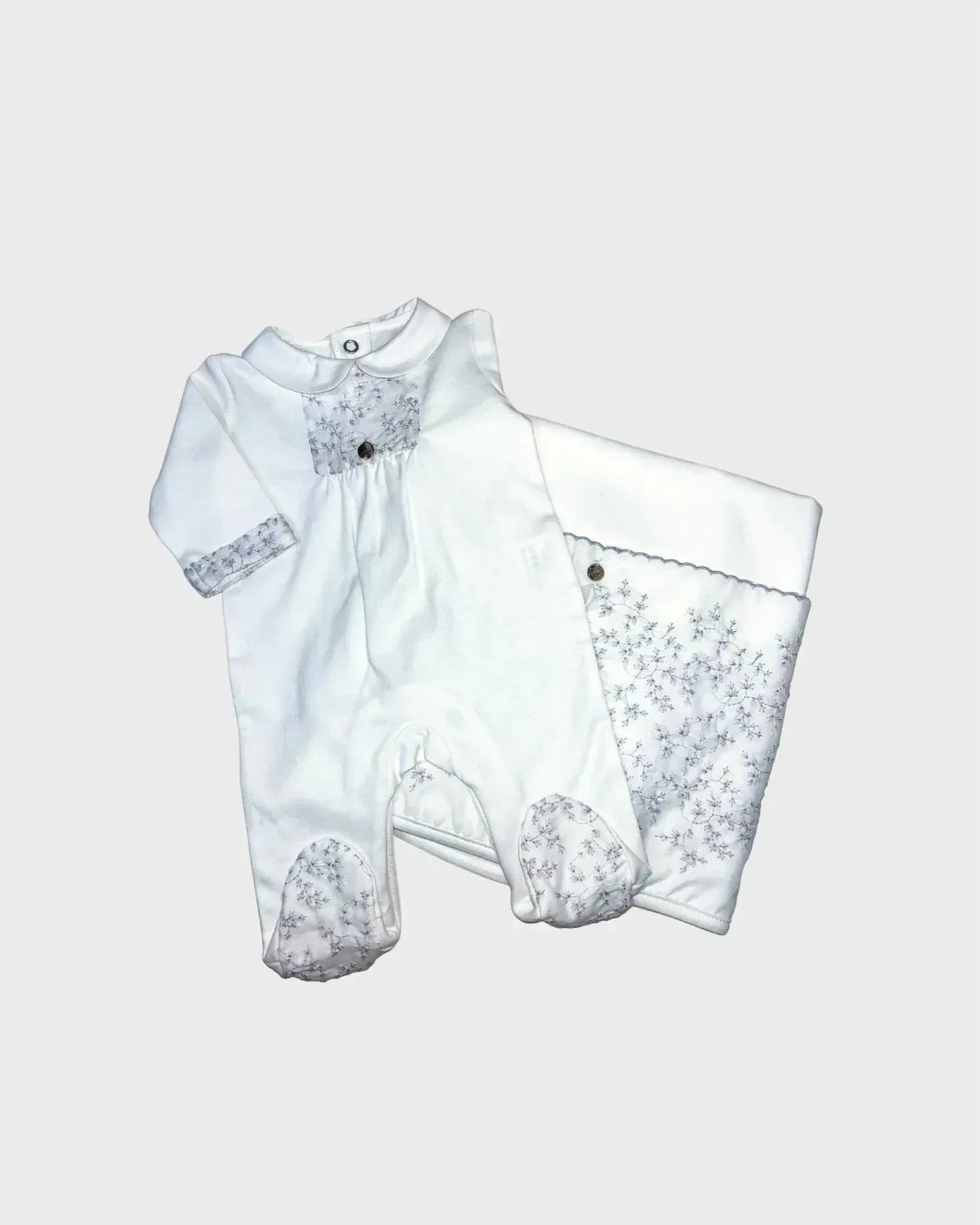 Babydecke mit Blattmuster