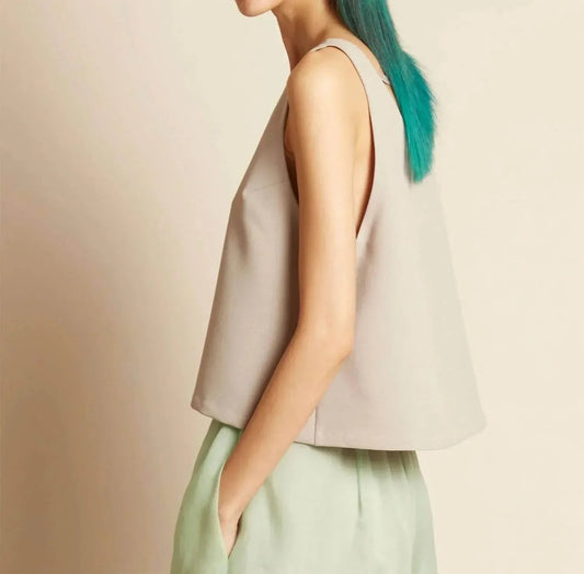 Fennel Sleeveless Back V Cropped Top
