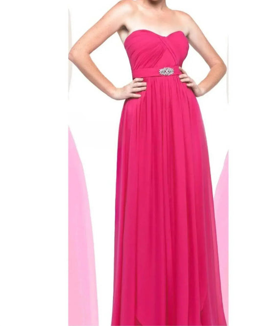 Trägerloses Chiffonkleid