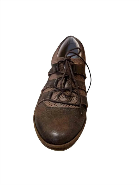 Women's Nadira Lace-Up Shoe