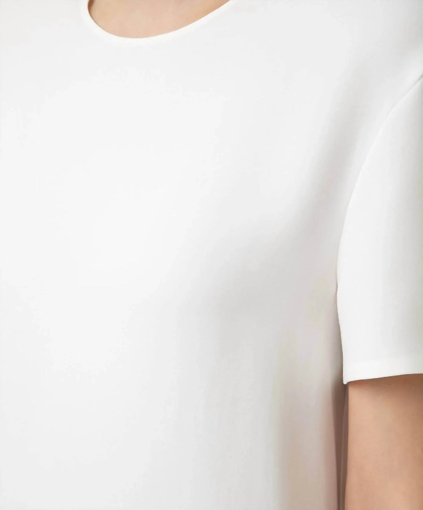 Knopfseidenbluse