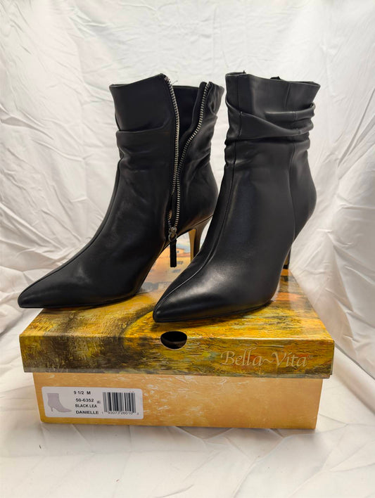 WOMEN'S LEATHER DANIELLE BOOTS