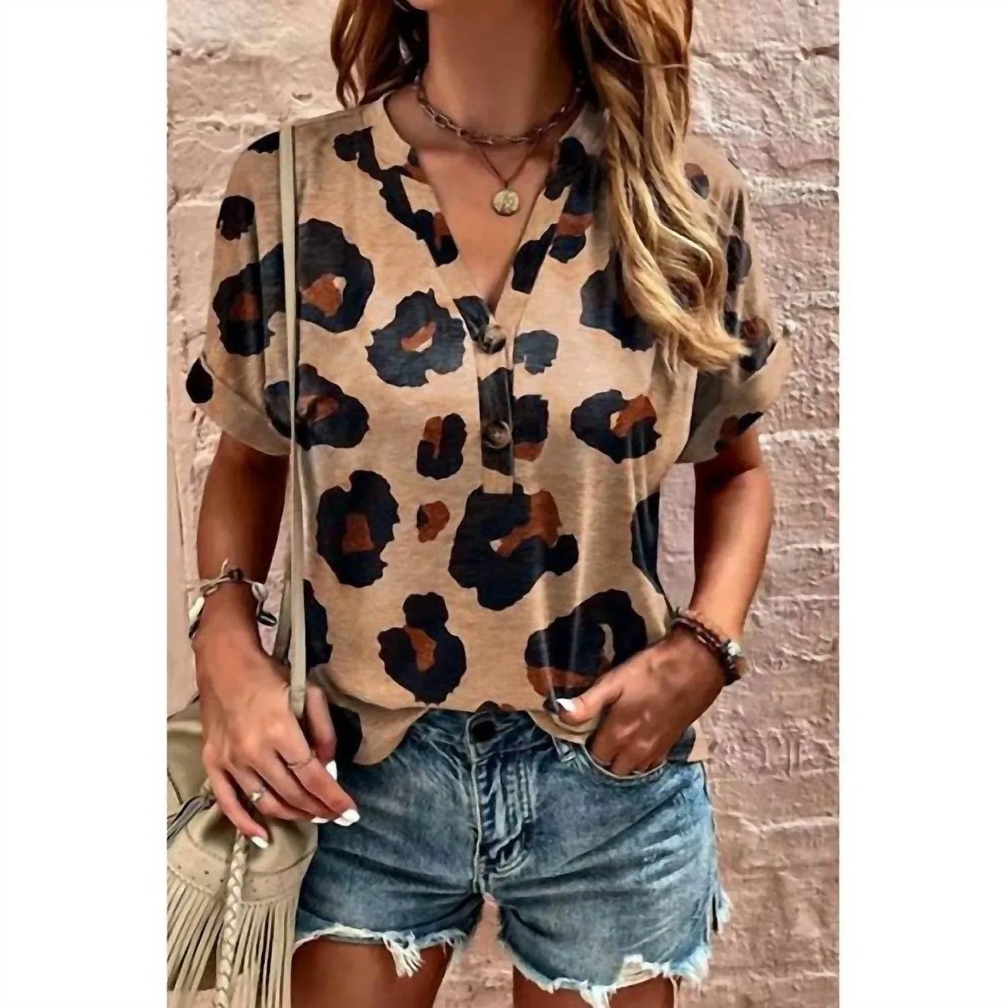 Henley-Top mit Leopardenmuster und V-Ausschnitt