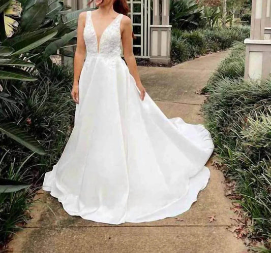 Elegant A-line Wedding Dress