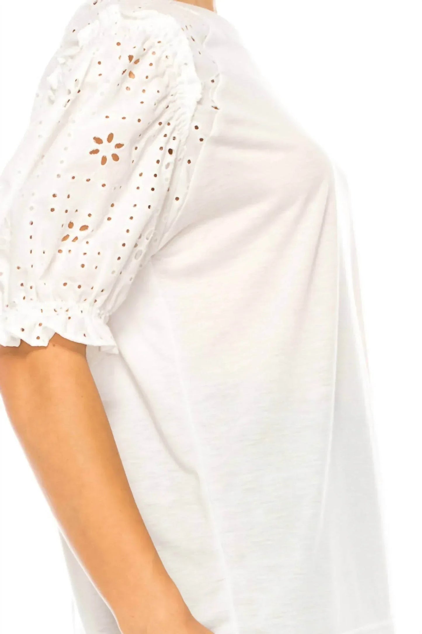 Eyelet Sleeve Raglan T-shirt