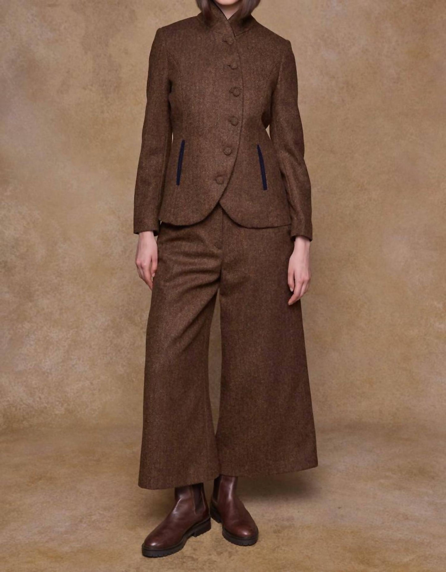 Nicole Tweed-Jacke