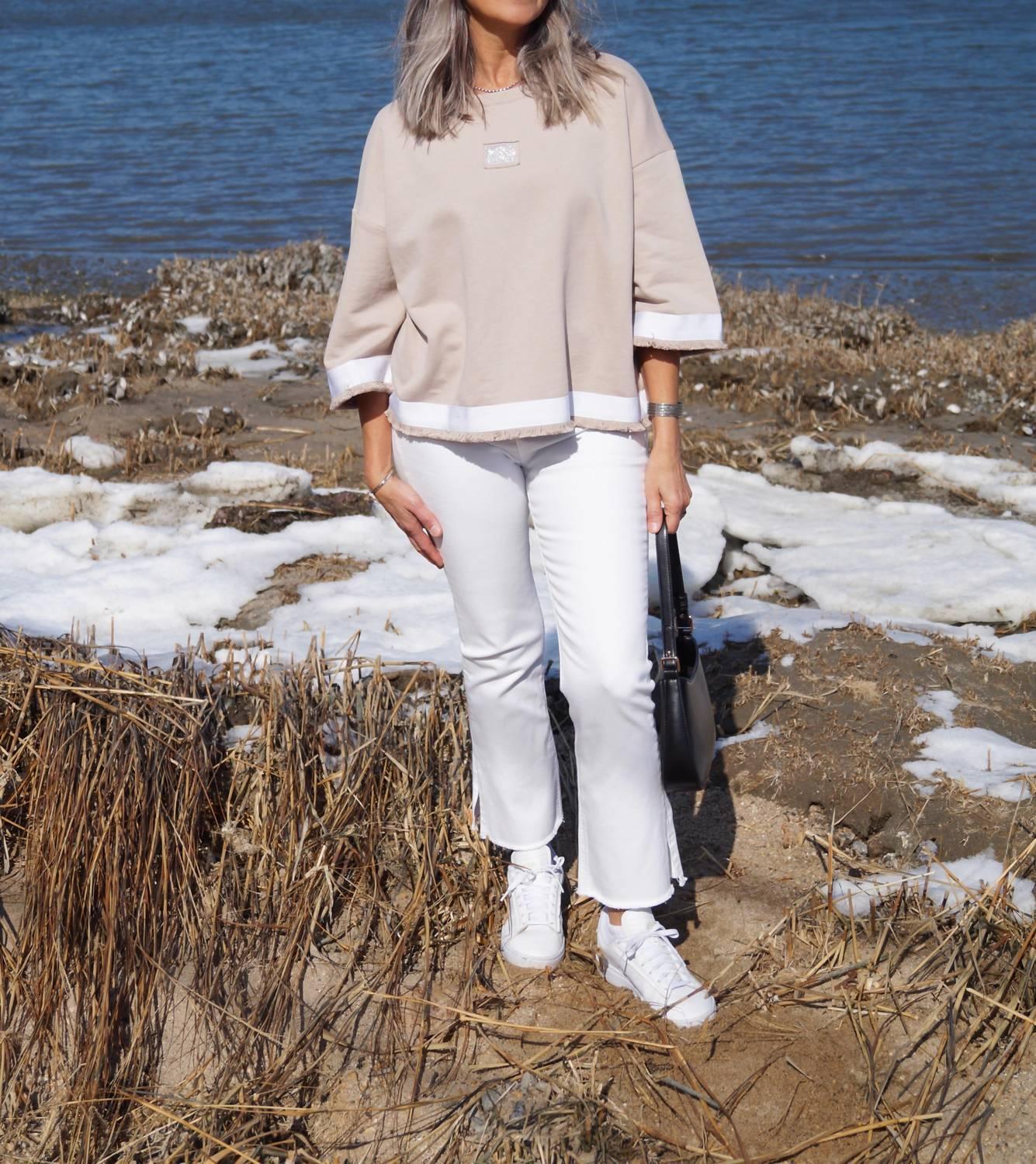 Short Sleeve Top With Trim