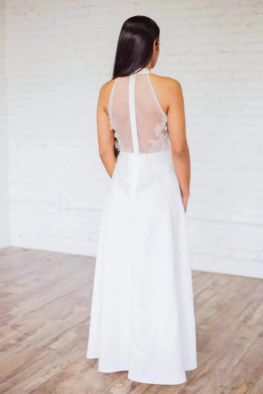 Neckholder-Hochzeitskleid aus transparentem Stoff