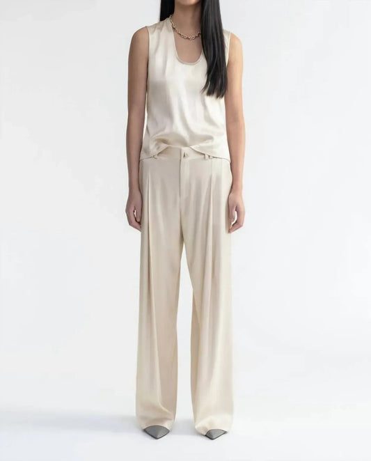 Tutu Satin-Top mit U-Boot-Ausschnitt