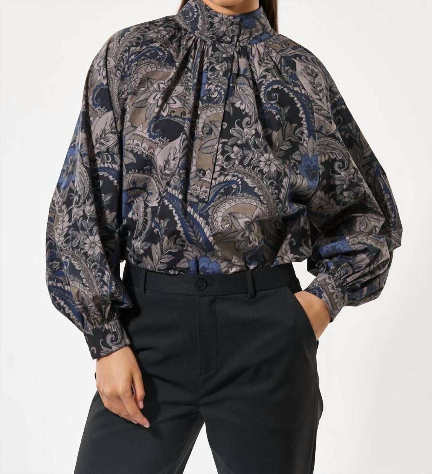 Nicola Long Bluse mit leichten Puffärmeln