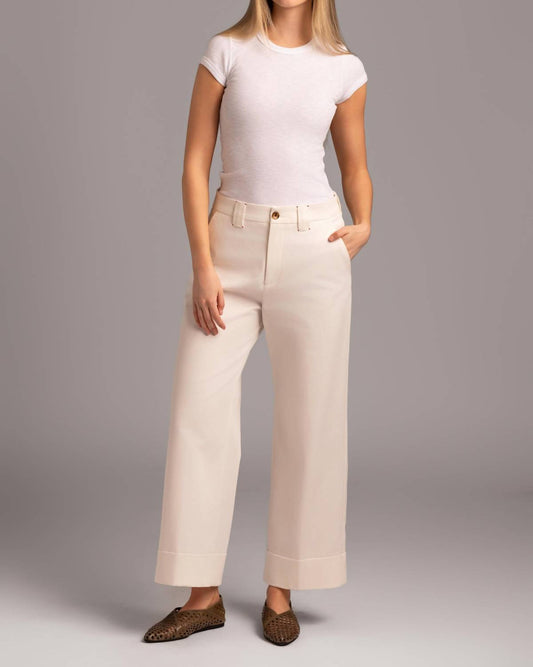 Studio Cropped Hose