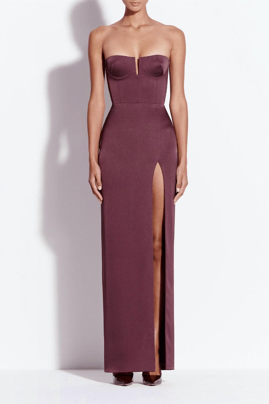 Trägerloses Neckholder-Satin-Maxikleid