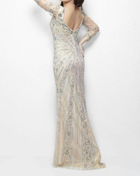 Langärmeliges besticktes Abendkleid
