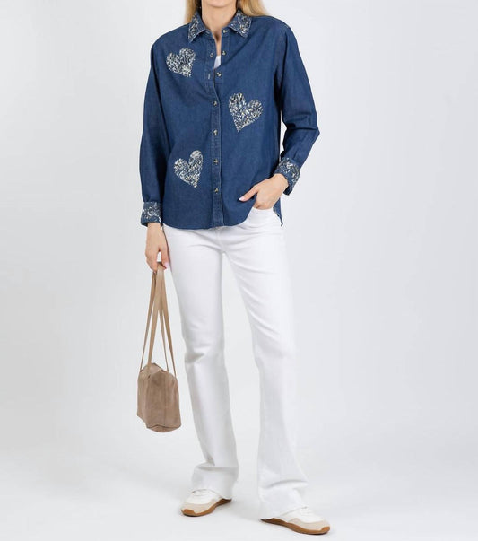 Kleid mit Herzmotiv und Farbspritzern